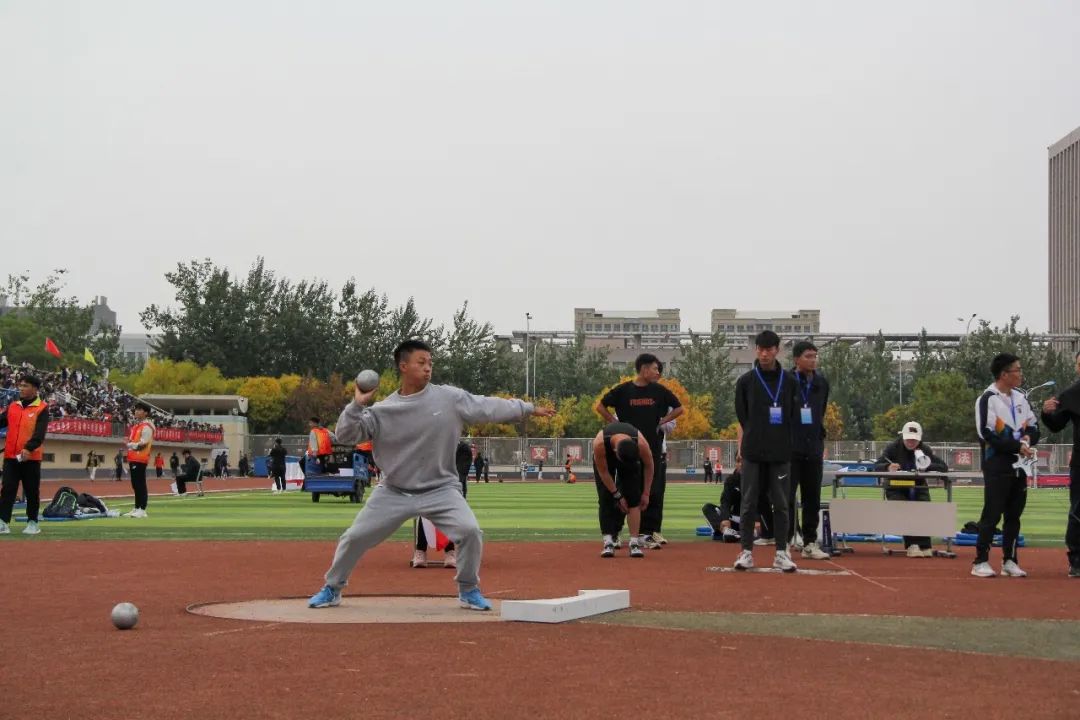 开云官方平台-阿扎伦卡迎来十赛季出色发挥，DWG观众热烈欢呼！的简单介绍  第2张